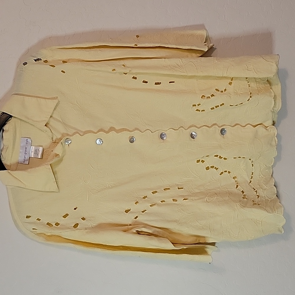 Susan Graver Vintage BOHO Button Laser Cut top